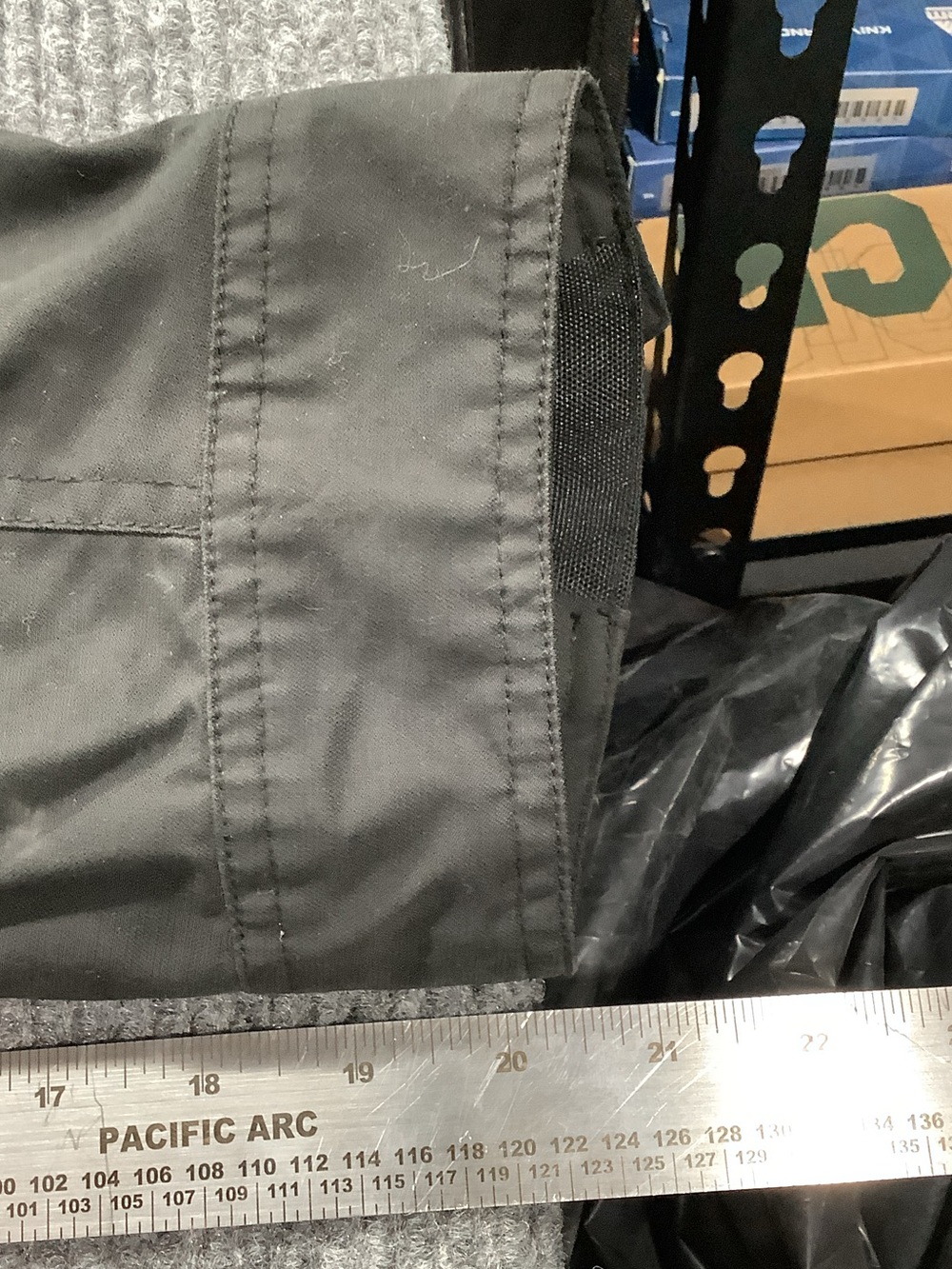 Indian Motorcycle Men’s Black Quilted Riding Jacket Size Large - Picture 5 of 5